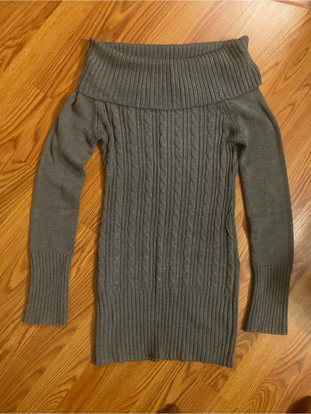 Candie's Off Shoulder Cable Knit Sweater size small